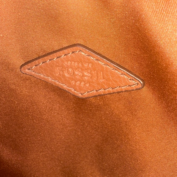 NWT Fossil Sydney Leather Camera Crossbody Medium Brown Cognac - Picture 13 of 15